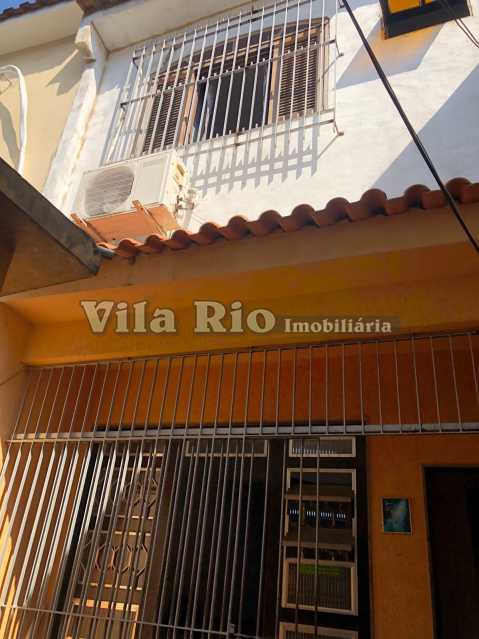FACHADA - 1