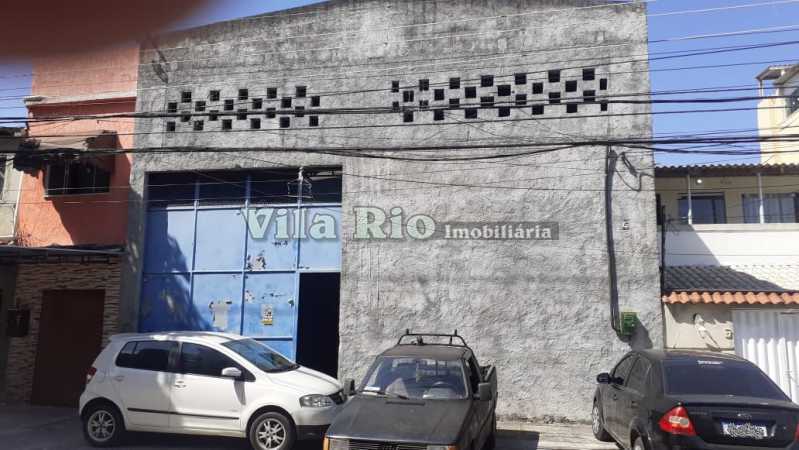 FACHADA - 1