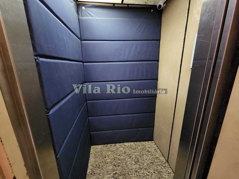 Elevador de Serviço - 16