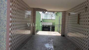 ÓTIMA CASA DE FRENTE NA VILA DA PENHA. - VCA30123