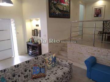 EXCELENTE CASA 03 QUARTOS (SENDO 01 SUÍTE) EM VISTA ALEGRE. - VCA30128