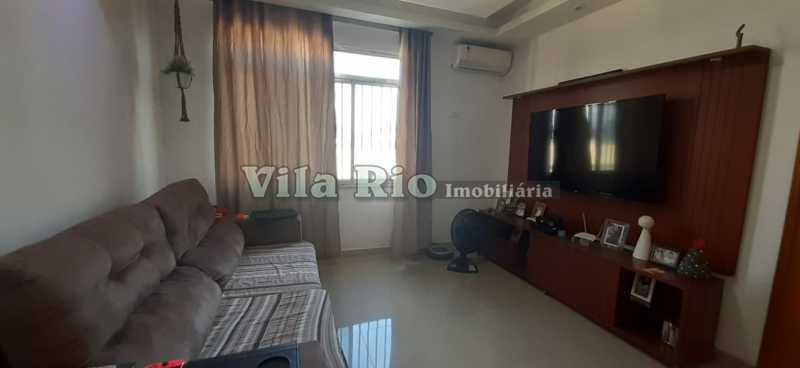 2. SALA DE ESTAR. - 2