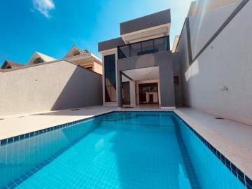 CASA DE ALTO PADRÃO NA BARRA DA TIJUCA. - VCN40013