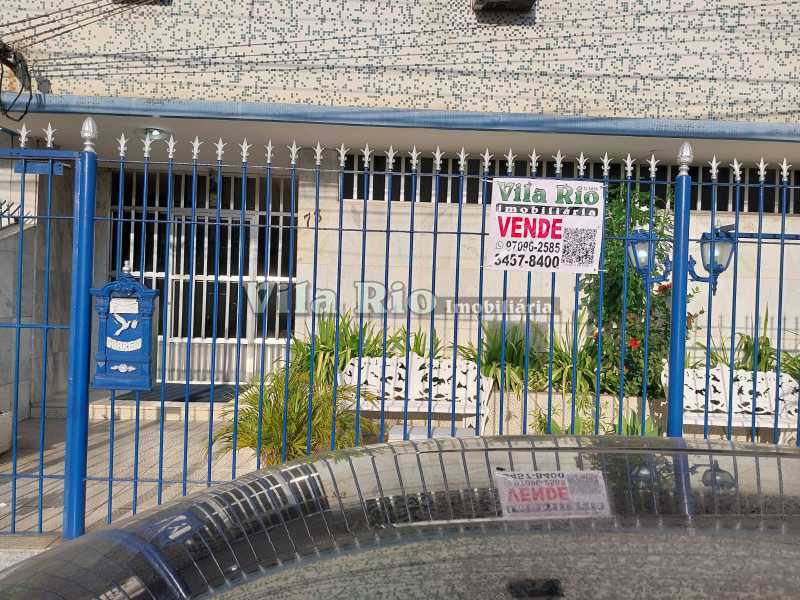 11.2 FACHADA. - 18