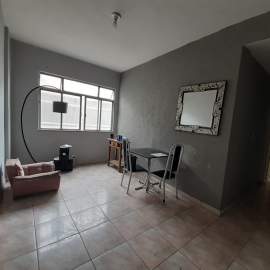 Apartamento amplo em excelente localização. - VAP21213