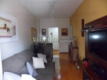 Apartamento 02 quartos com varanda, frente, reformado próximo a Praça do Carmo. - VAP21225