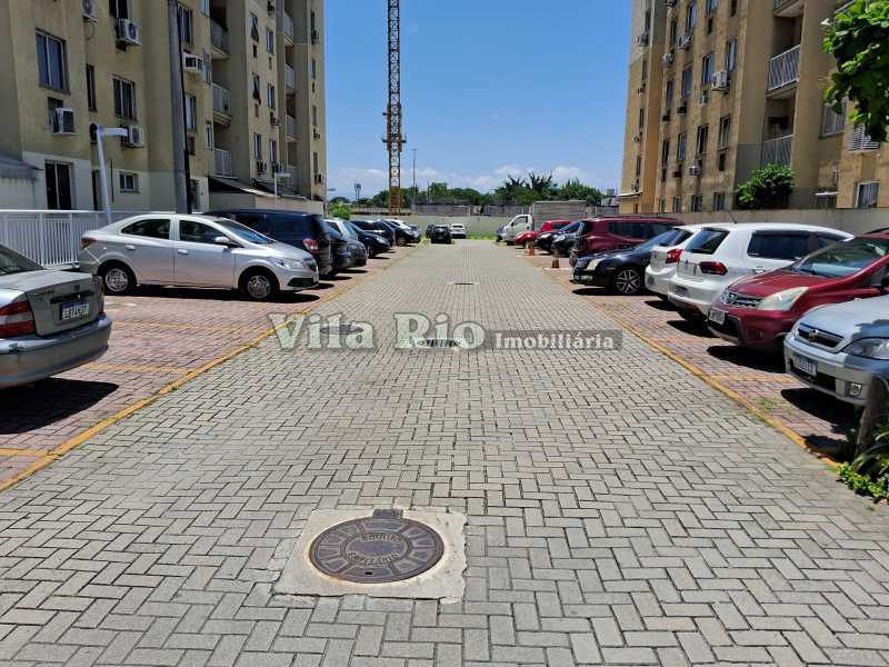 Conheça 11.1 Estacionamento. do imóvel - Apartamento 03 quartos(1 suíte) Condomínio Bons Ventos. - VAP30385 - 30 11.1 Estacionamento. - 30