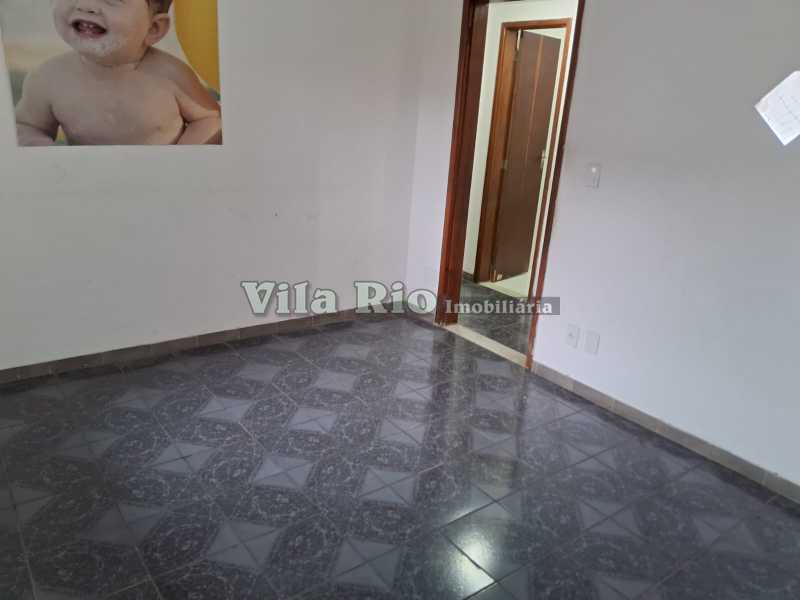 18.1 Sala - Casa de Fundos. - 27