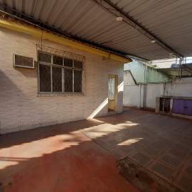 Vende-se duas casas únicas no terreno na Penha. - VCA30166