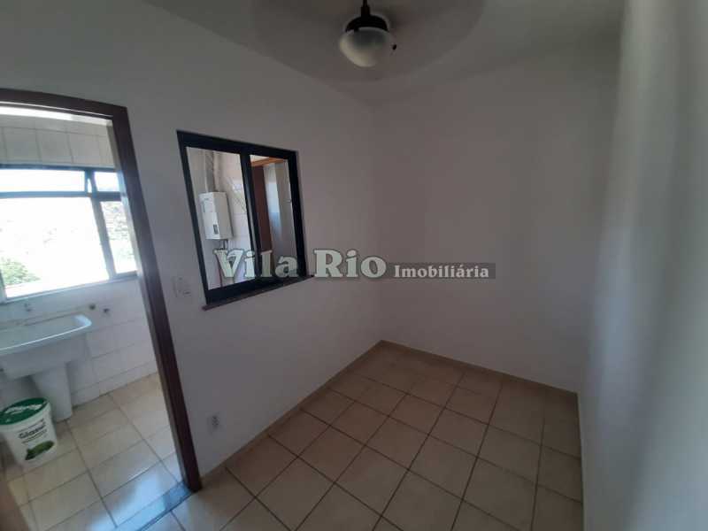 QUARTO EMPREGADA - 11