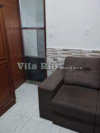 Excelente casa de fundos com quintal, 2 quartos sendo 1 suíte. - VCA20132