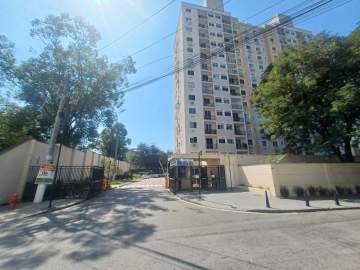 Apartamento térreo localizado em um condomínio com ótima estrutura. - VAP21369