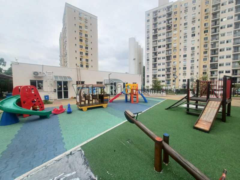 30  Área Infantil. - 20