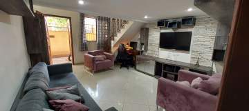 Casa duplex com terraço em Vista Alegre. - VCA20133