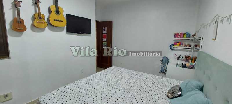 18 Quarto- - 19
