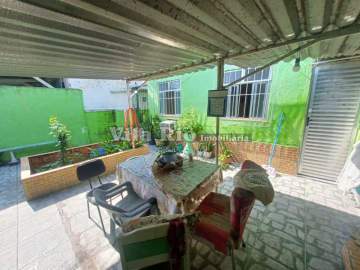 Duas casas no mesmo terreno uma linear e outro duplex. - VCA20139