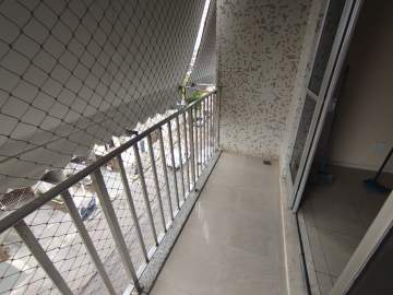 Apartamento de frente em prédio único em Vista Alegre. - VAP21404