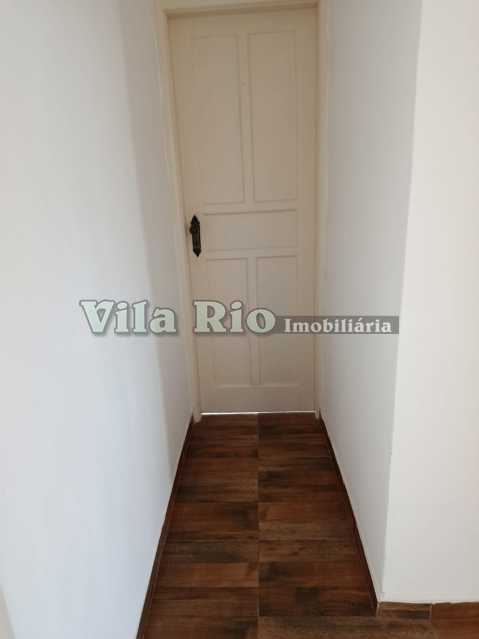 Conheça 19.hall. do imóvel - APARTAMENTO 02 QUARTOS DE FRENTE EM IRAJÁ - VAP21420 - 20 19.hall. - 20