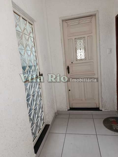 Conheça 20.porta. do imóvel - APARTAMENTO 02 QUARTOS DE FRENTE EM IRAJÁ - VAP21420 - 21 20.porta. - 21