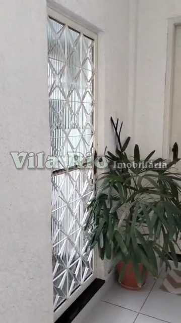 Conheça 21.entrada. do imóvel - APARTAMENTO 02 QUARTOS DE FRENTE EM IRAJÁ - VAP21420 - 22 21.entrada. - 22