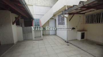 Casa frente de rua atende comércio e residência. - VCA30195