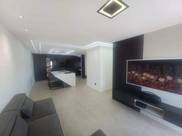 Espetacular apartamento todo modernizado. - VAP30463