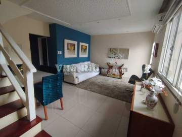 Excelente casa de frente duplex 03 quartos sendo 01 suíte. - VCA30198