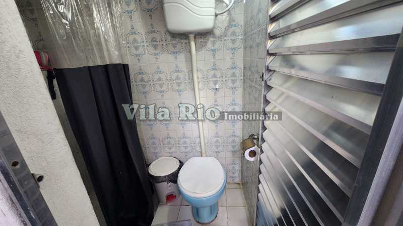 Banheiro de serviço. - 16