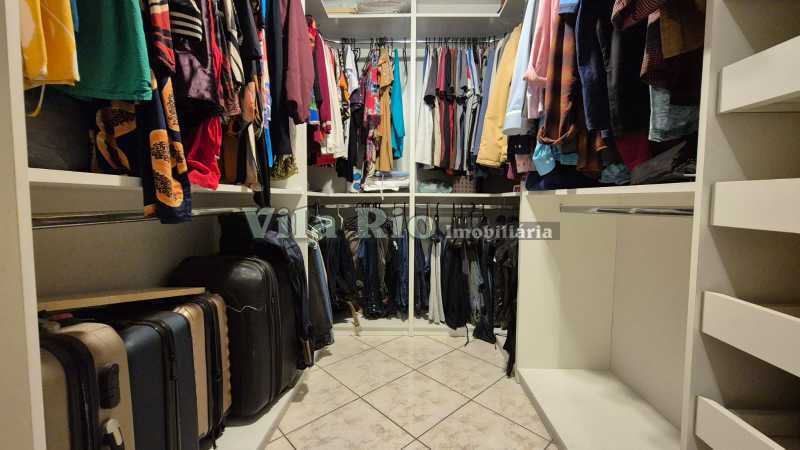 Closet. - 7