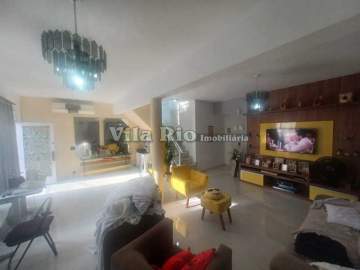 Casa duplex ampla com terraço e piscina em localização privilegiada. - VCA30200