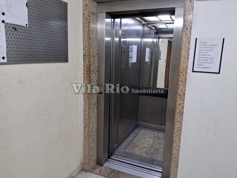 12.1 Elevador. - 27