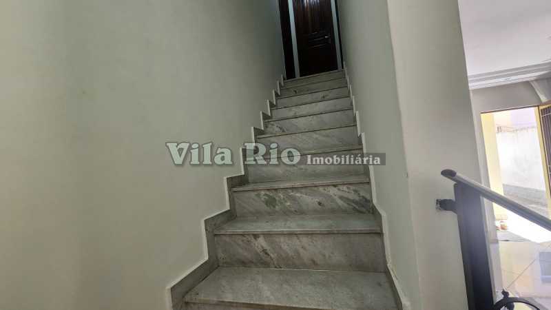 Escada para segundo piso. - 17