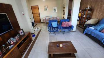 Apartamento tipo casa com terraço na Vila da Penha. - VAP40022