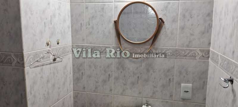 4.7 Banheiro Suíte. - 14