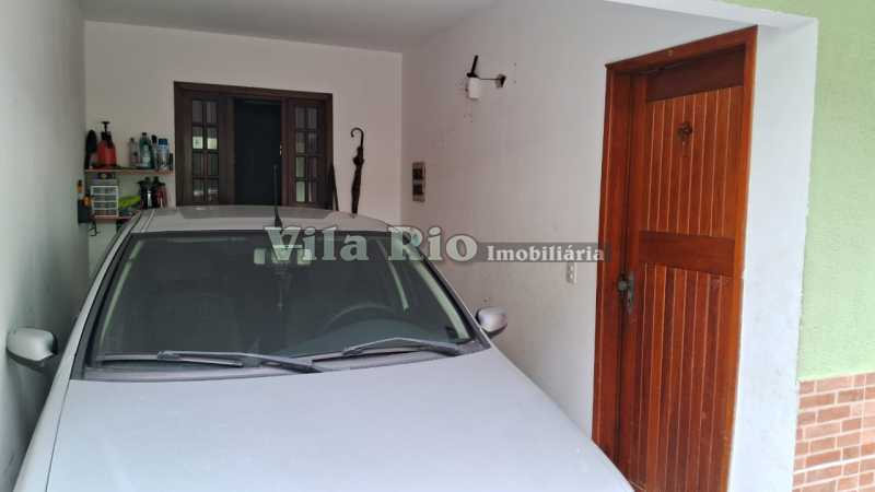 13.1 Garagem no Corpo da Casa. - 28