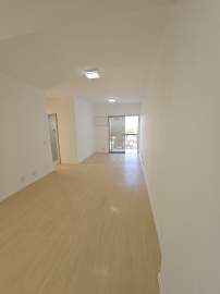 Vendo apartamento 02 quartos de frente com varanda. - VAP21517