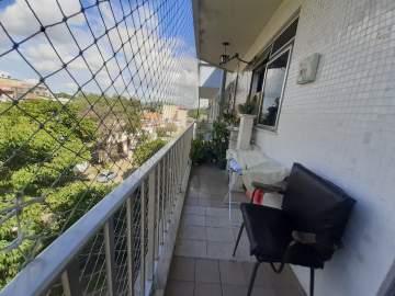 Vendo apartamento de frente 02 quartos mais dependência na Vila da Penha.. - VAP21524