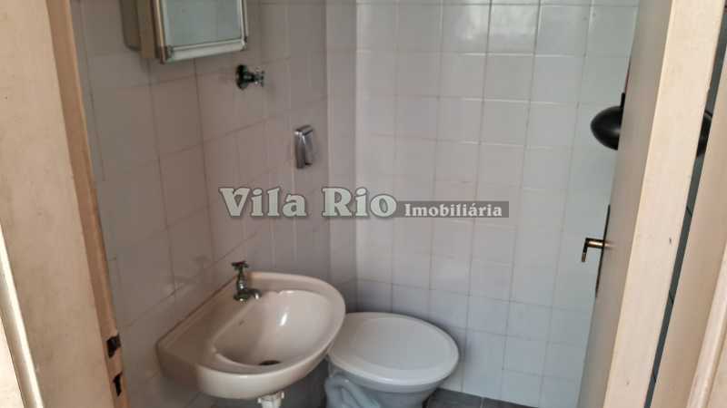 9.1 Banheiro de Serviço. - 24
