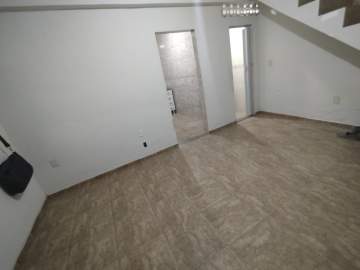Boa casa de vila duplex em Colégio. - VCV30016