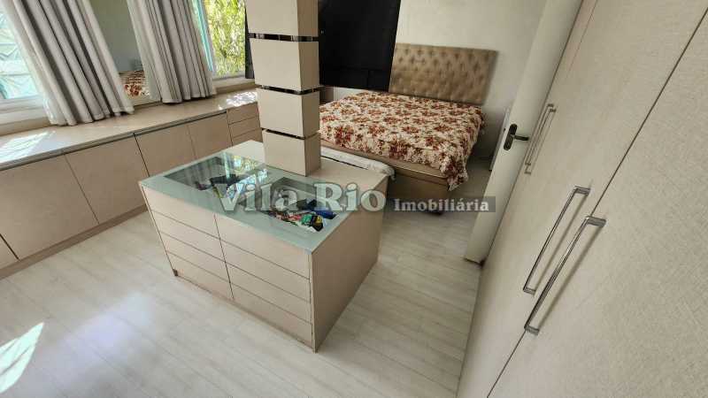 7Quarto 1.2. - 8