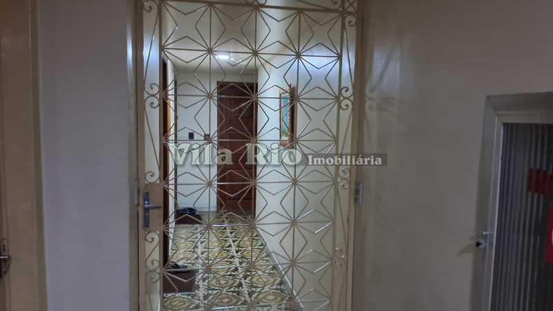 11.1 Entrada do Apartamento. - 23
