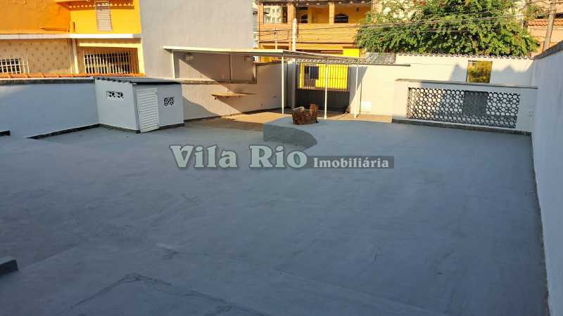 12.1 Vista Terreno e Garagem. - 28