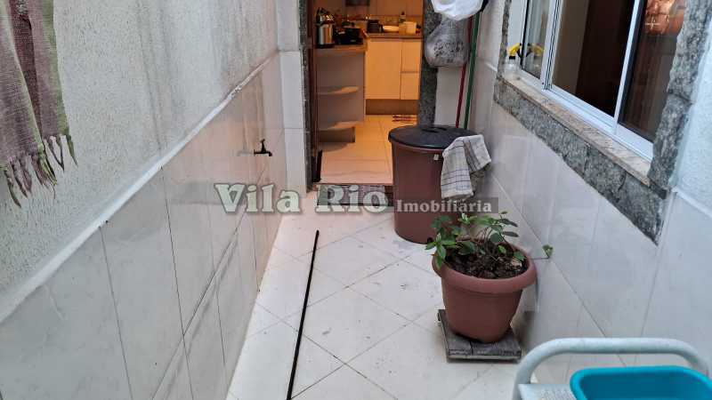 4.1 Varanda Acesso à Cozinha. - 8