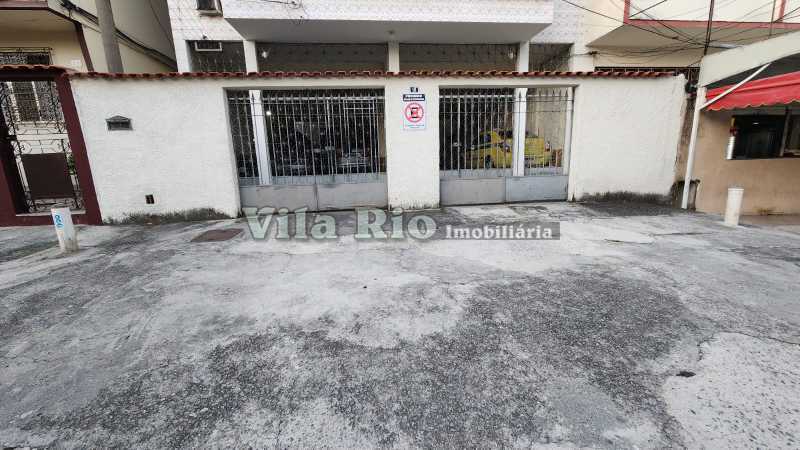 Entrada. - 26