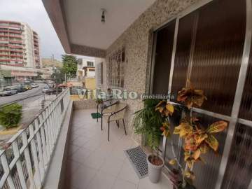 Apartamento com 80m² com varanda e dependência completa. - VAP21557