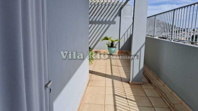 17.1 Acesso Terraço 2. - 26