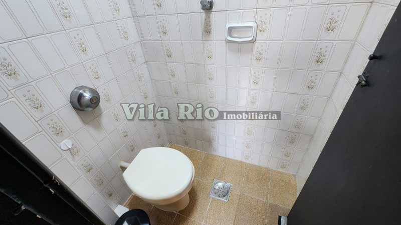 Banheiro de serviço. - 19