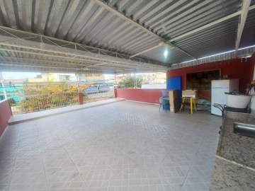 Duas casas com excelente terraço próximo da Avenida São Félix. - VCA40089