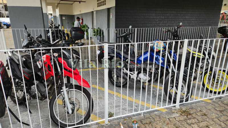 Estacionamento para motos. - 21