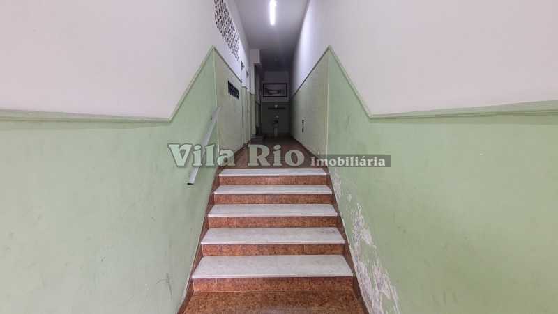 Entrada 2. - 17